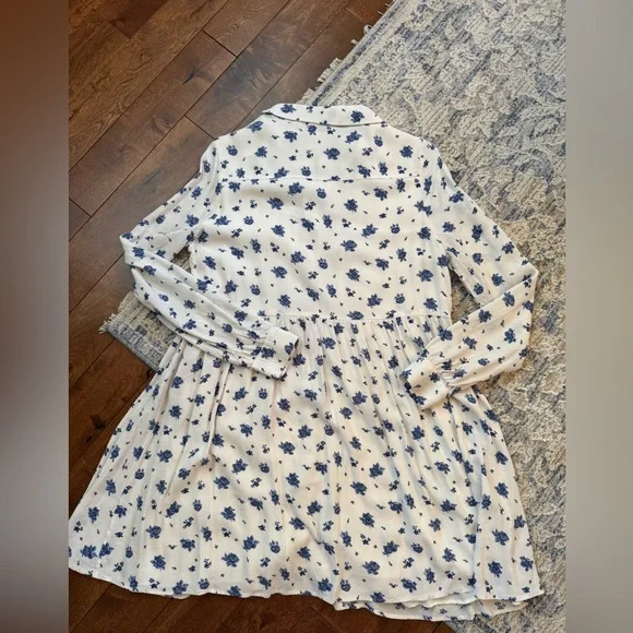 Sézane Floral Button Front Dress Size 36 Blue White Parisian Cottagecore - Picture 4 of 4